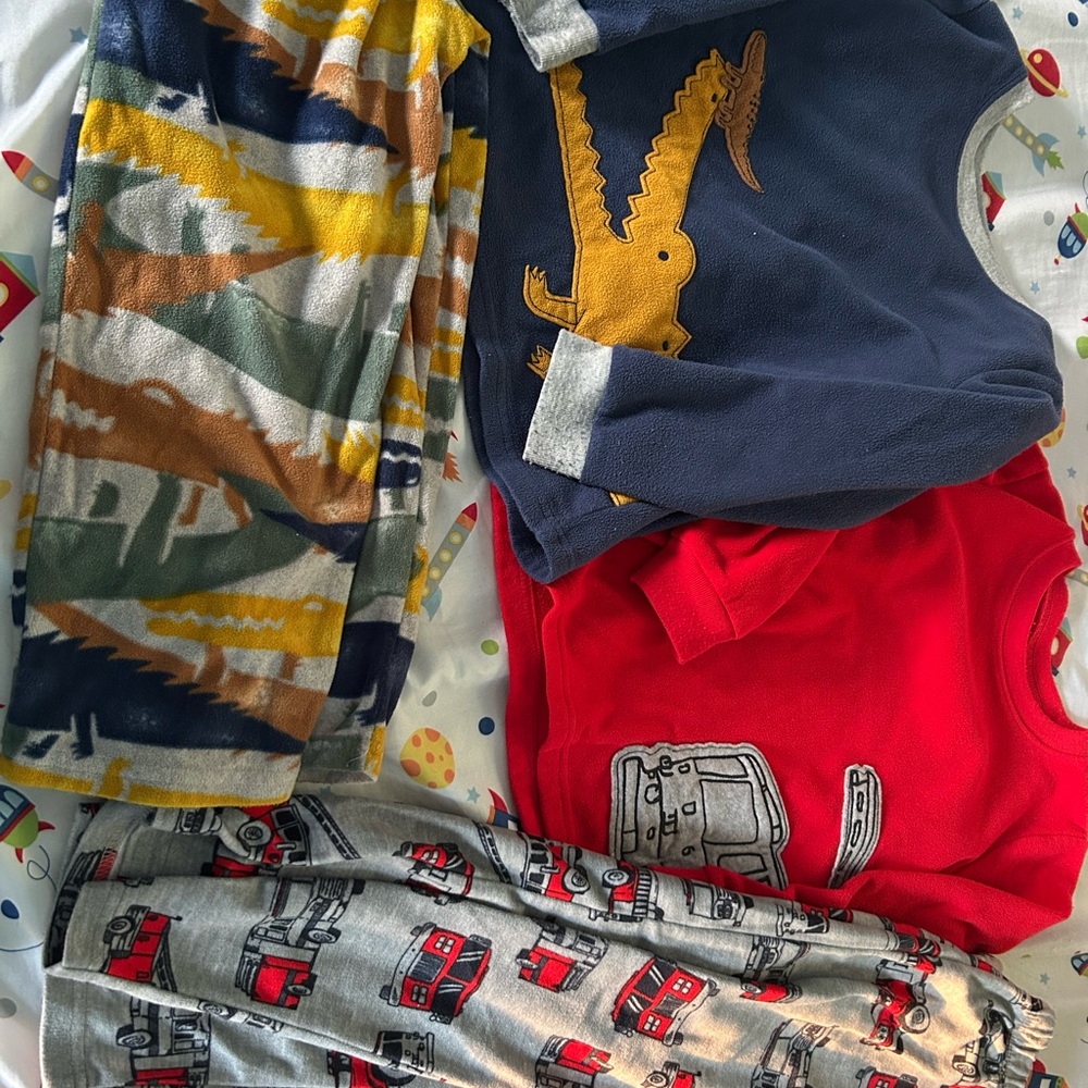 Kids fleece Pajama Set lot (4 sets)